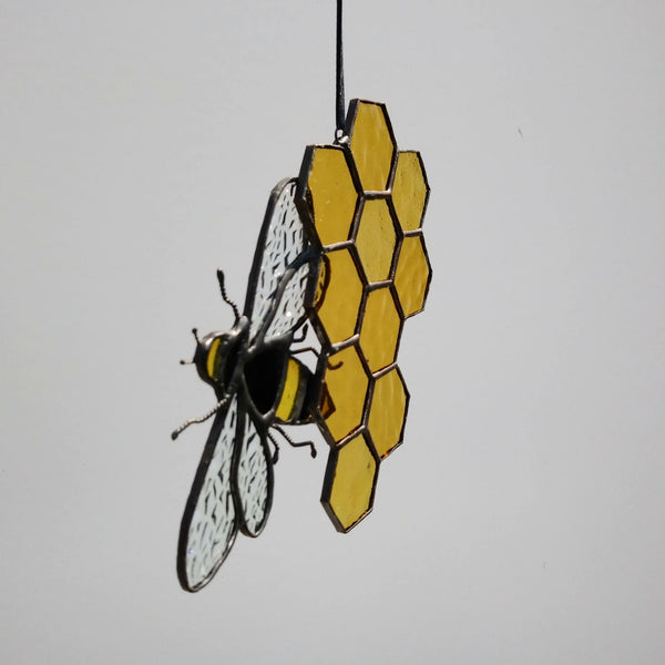 HONEYCOMB BEE